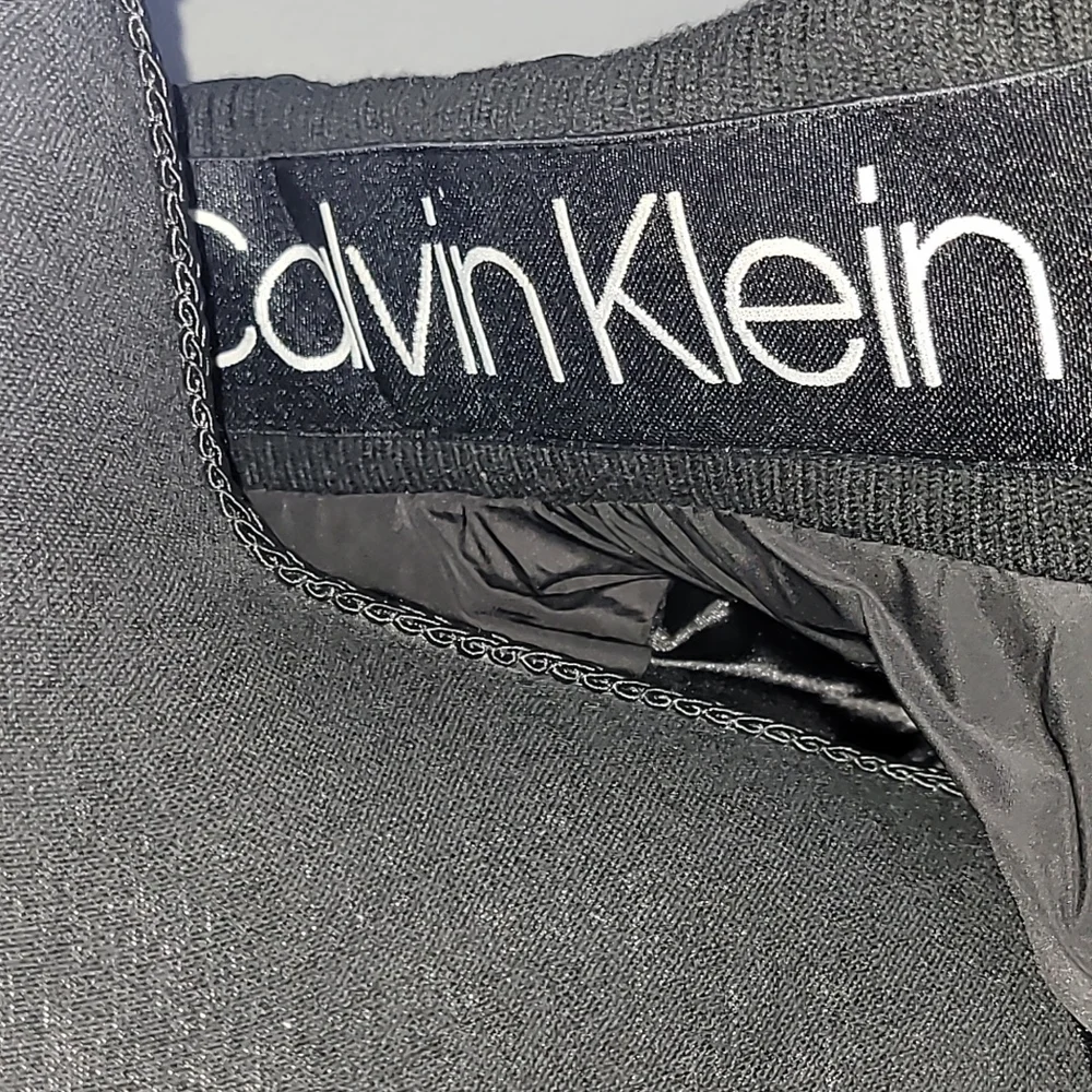 Calvin Klein Black Puffer Vest with Diamond Quilting and High Collar - Picture 9 of 14